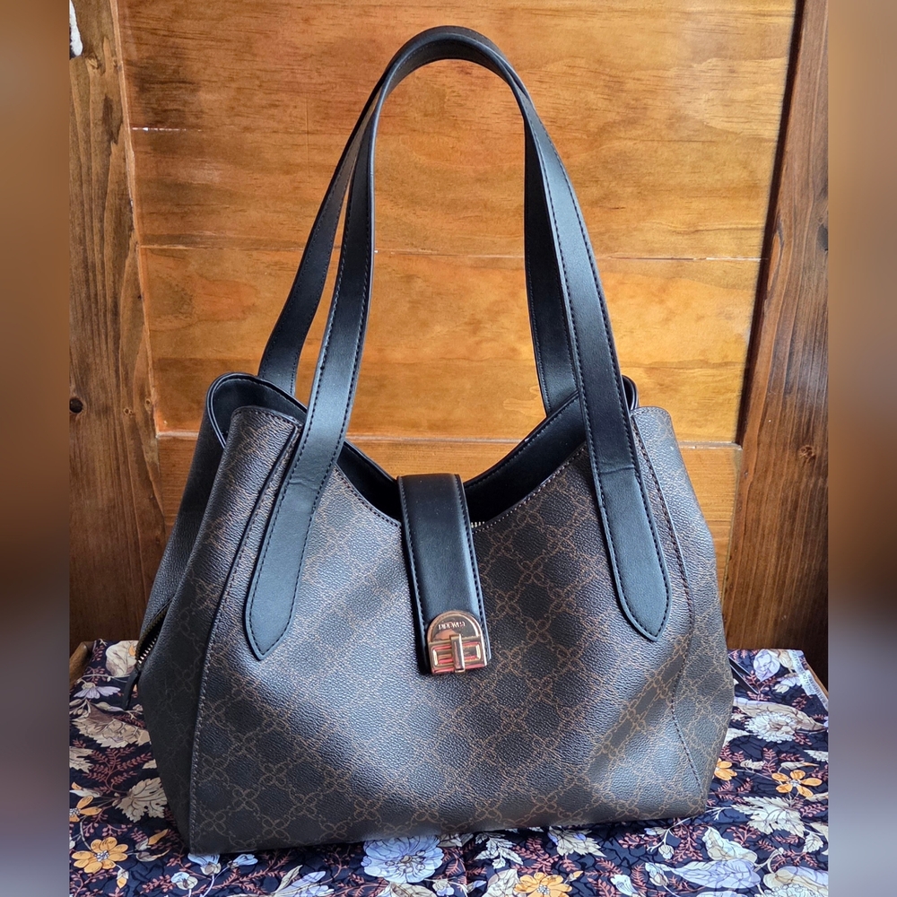 Nine West Preloved In Excellent Condition.  Elegant Black and Brown Women's Bag